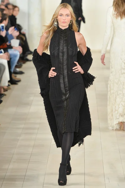 Look 27
